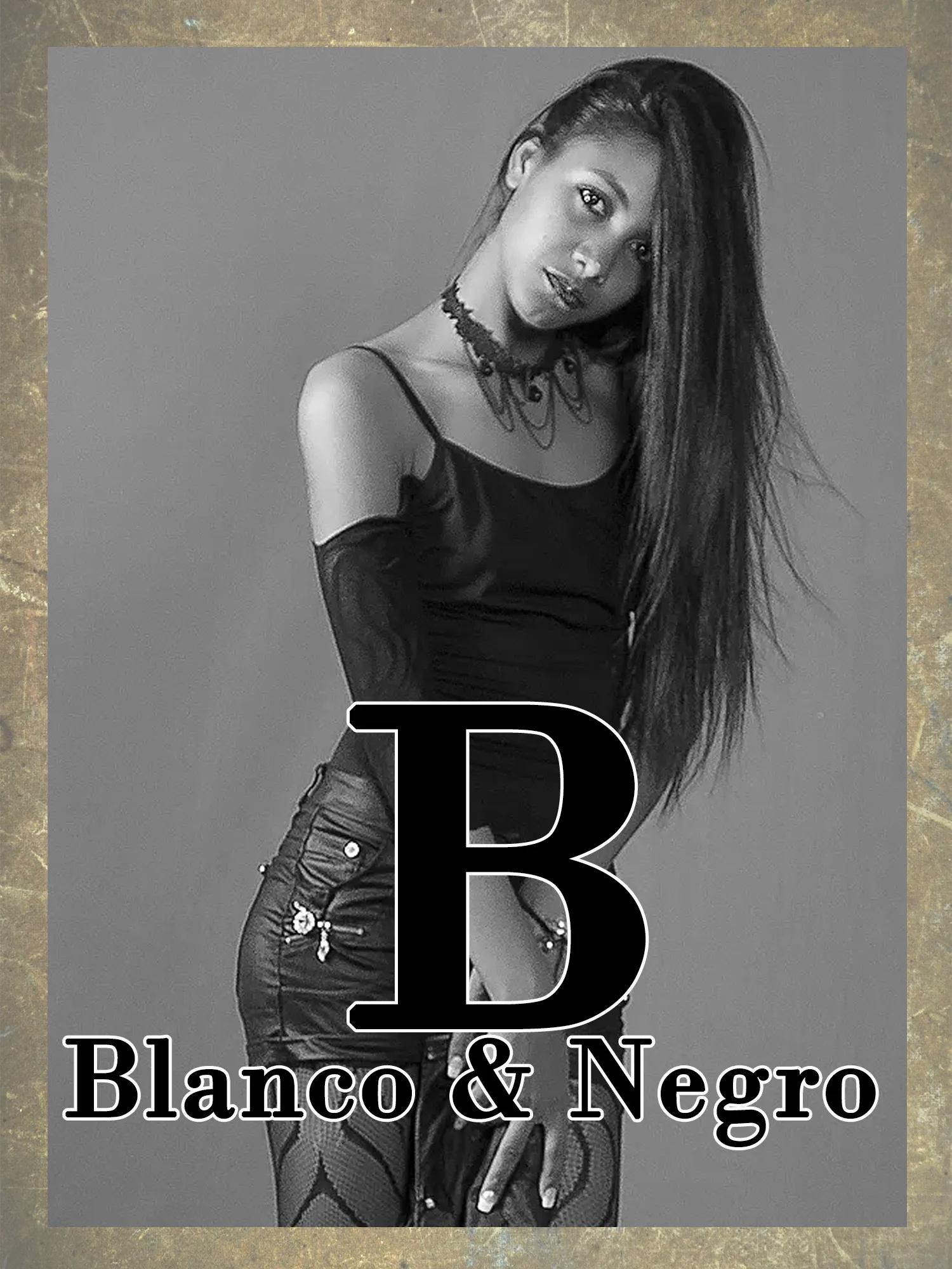 Retrato artístico en blanco y negro realizado en Valencia
